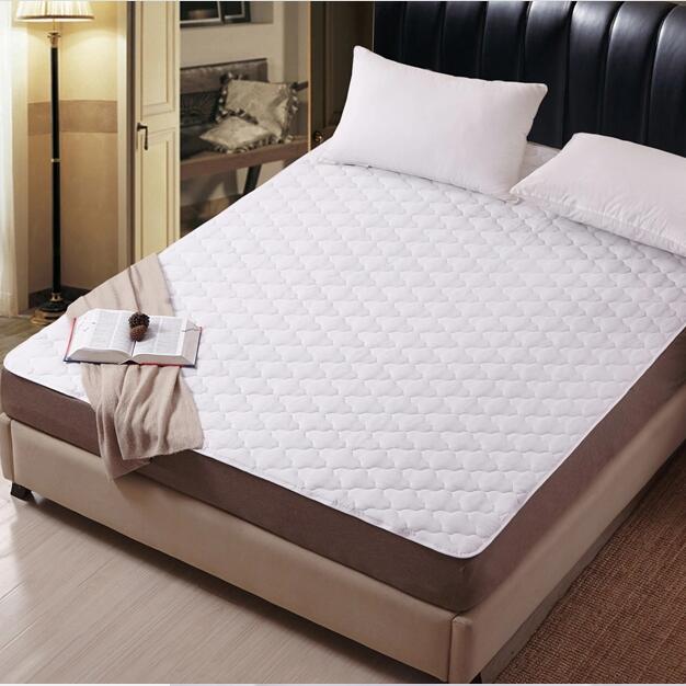 Hotel mattress protector