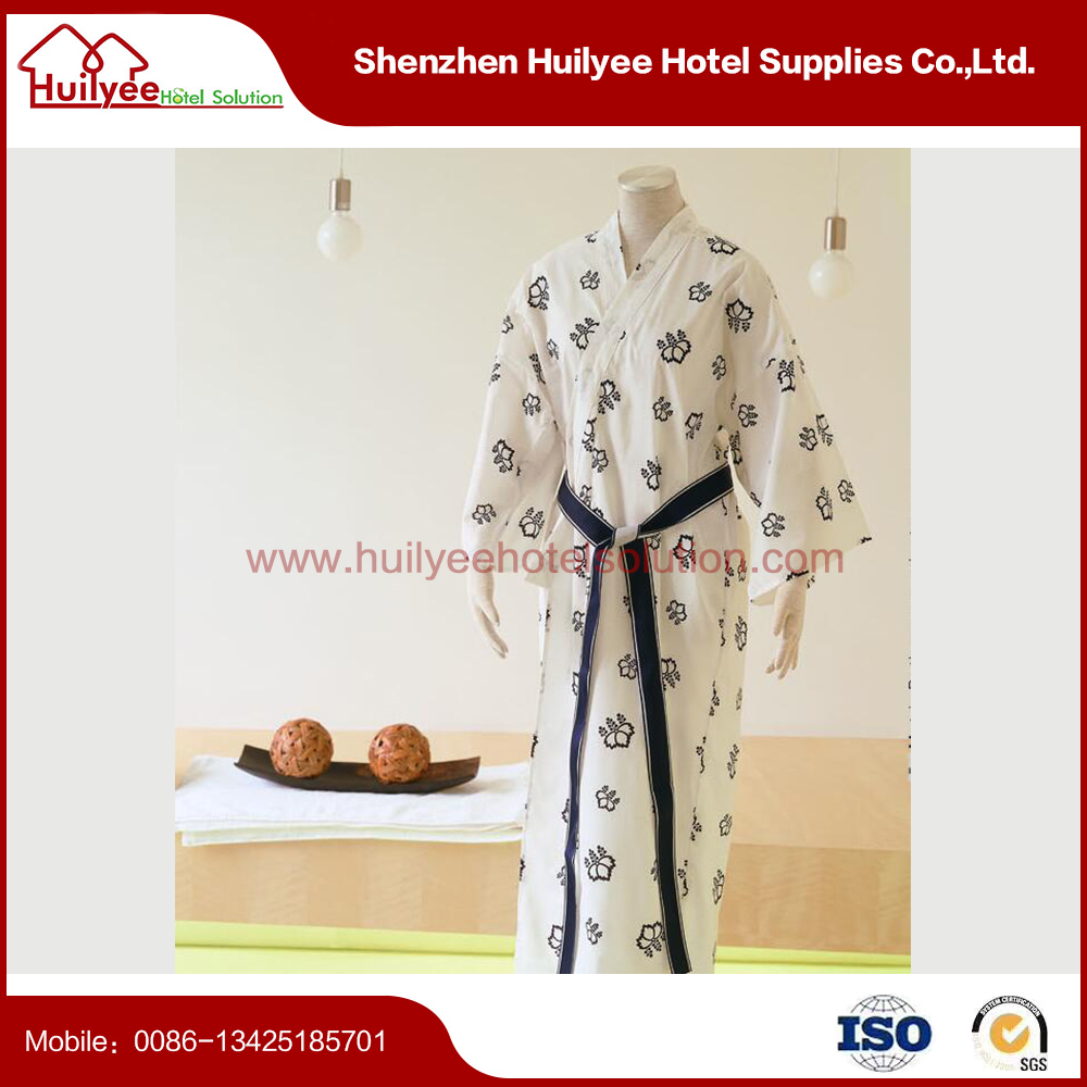 Hotel silk robe